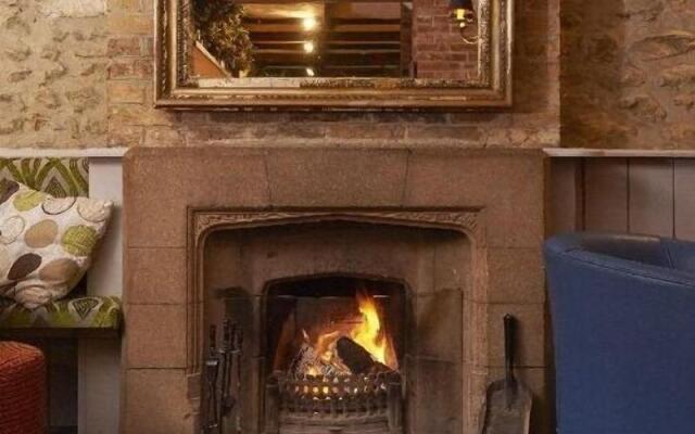 Greyhound Inn
