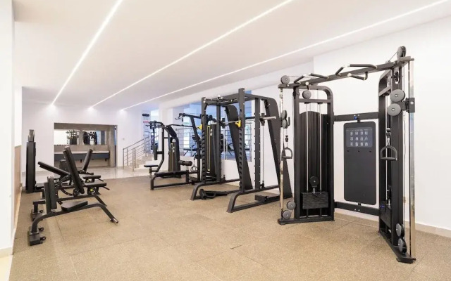 Lux Suites Royal Oaks Residency