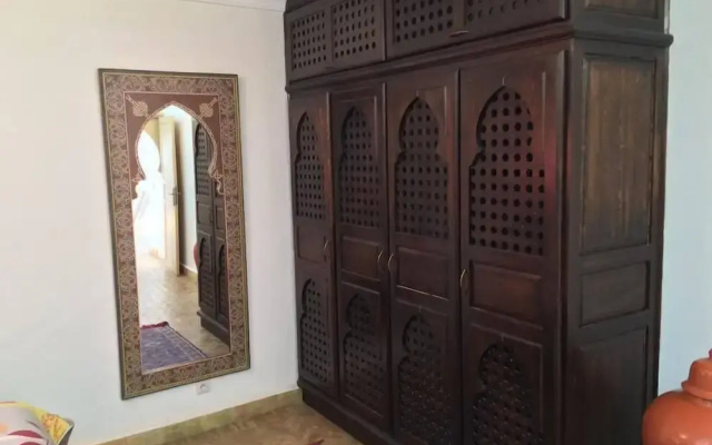 Beach side 3 Bedrooms Riad  Ref 1092