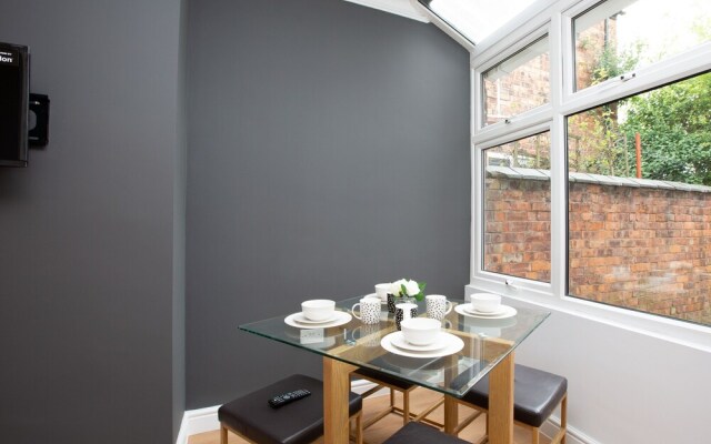 Crewe Rooms Ruskin Road