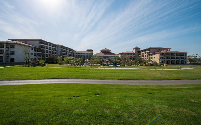 Arcadia seaside holiday hotel Beidaihe