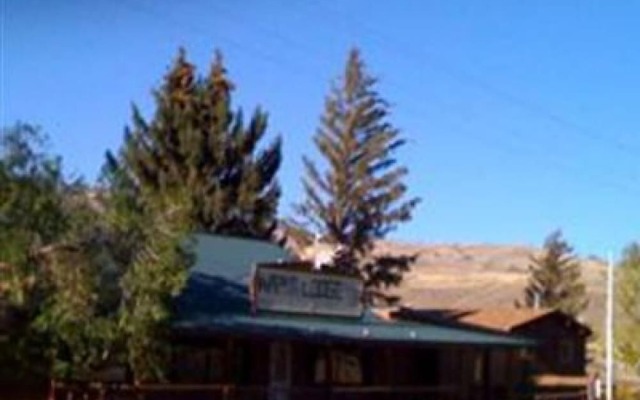 The Historic Wapiti Lodge