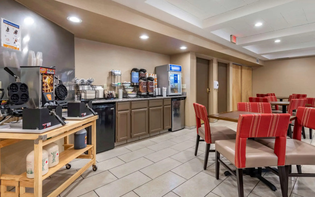 Comfort Inn & Suites Montpelier-Berlin