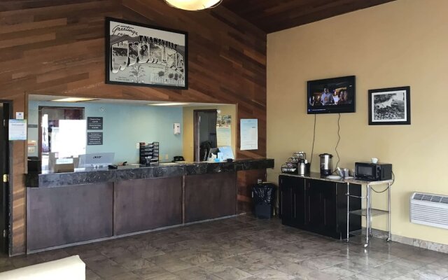 Super 8 By Wyndham Casper East Evansville