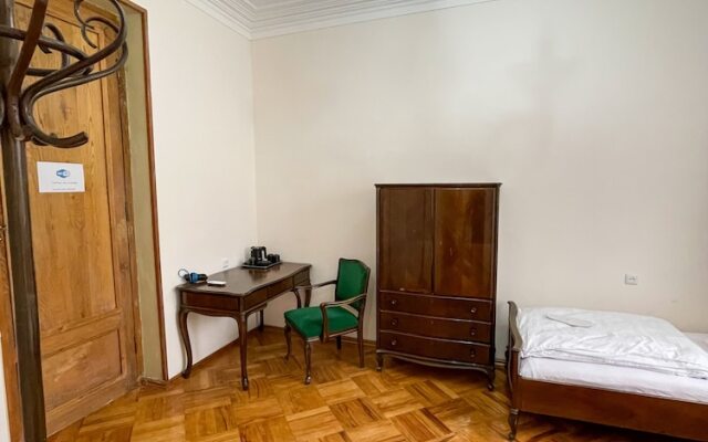 Guest House Top Floor