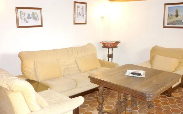 House With 2 Bedrooms in Touffreville-sur-eu, With Furnished Garden an