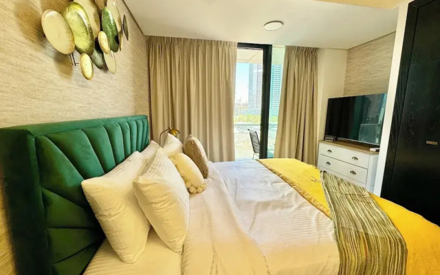 Cosmos Living Sleek and Stylish GCV2