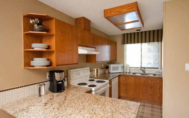 Pacific Shores Resort & Spa