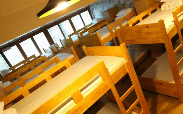 Yes Guesthouse - Hostel