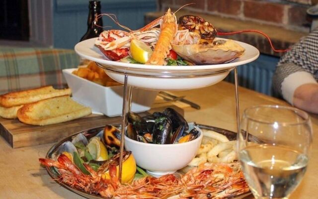 Crab and Lobster Inn