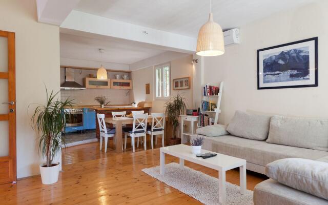 Maja - 50 m From Beach - A1