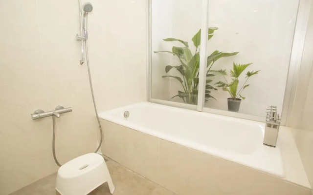 Resort House Plus One