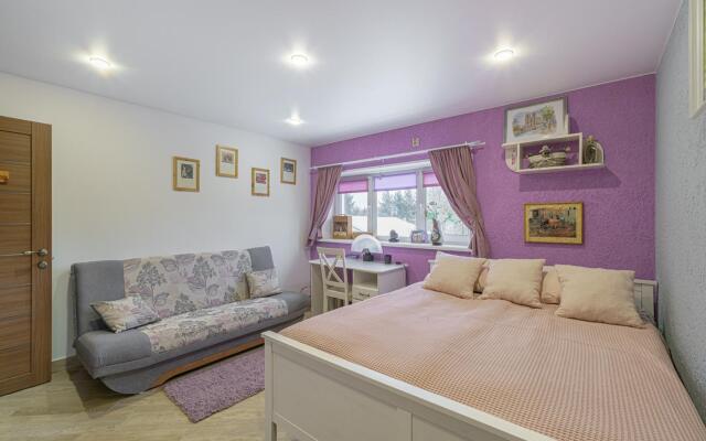 Nikki's House