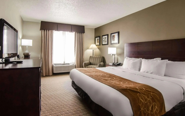 Quality Suites St. Joseph