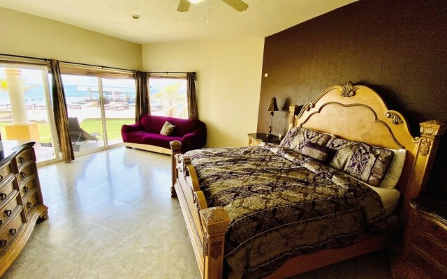 Villa 6 - 4 Br Villa