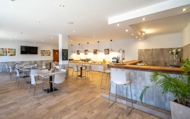 Apartamentos Puerta del Sur