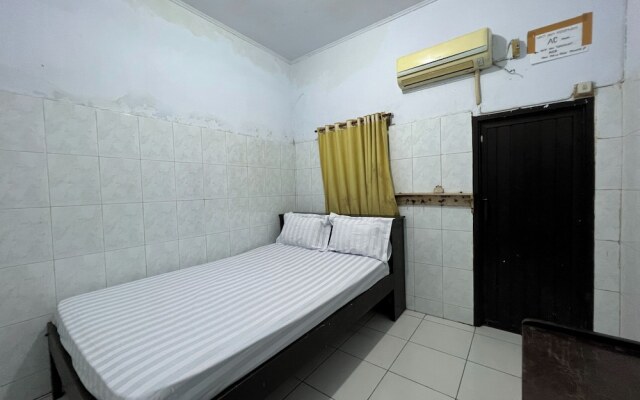 OYO 92675 Hotel Rosna