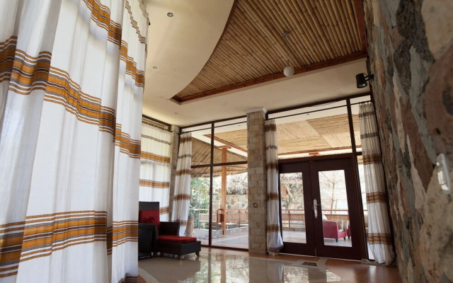 Adulala Resort & Spa
