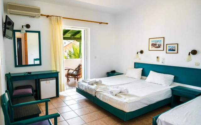 Three Stars Beach Hotel
