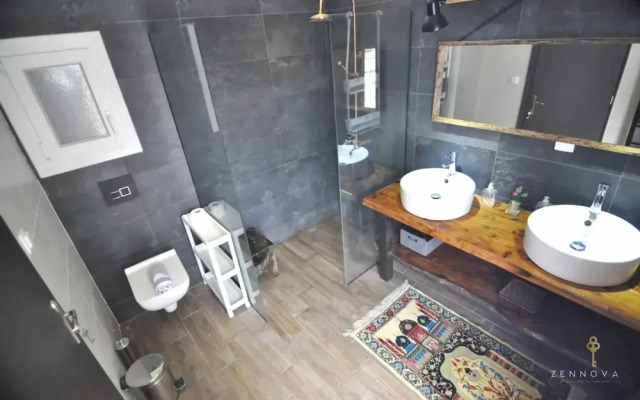 Zennova 81 Papazoli Str