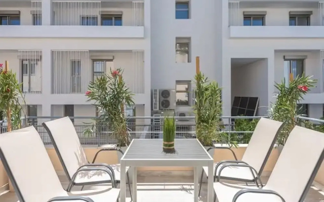 Adelos Villa With Sauna and Rooftop Garden In Elliniko