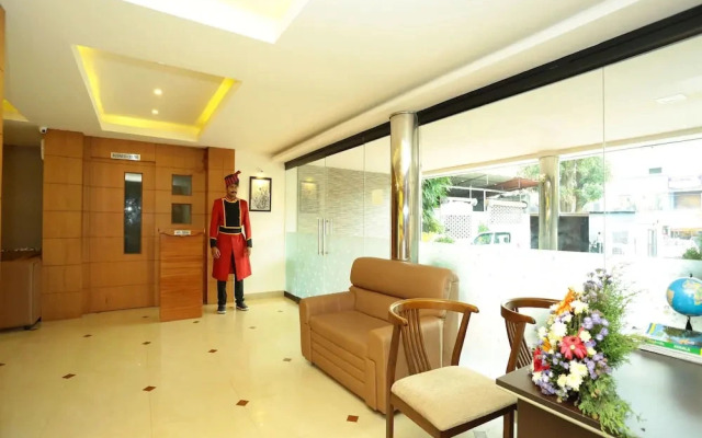 Hotel Padippurayil By OYO Rooms