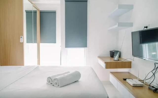 Stunning And Comfy Studio Amazana Serpong Apartment
