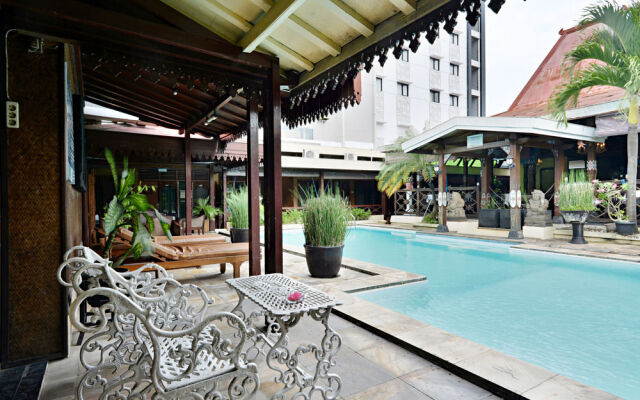 ZEN Rooms Pasar Kembang 1