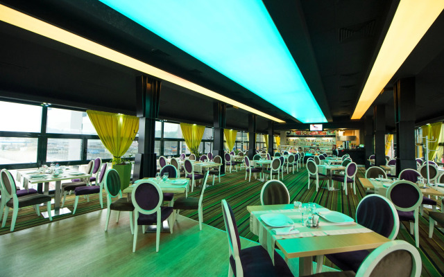 Business Hotel Conference Center & Spa