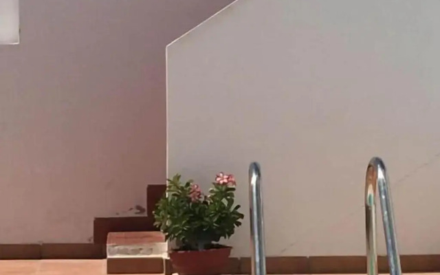 Surfers Retreat - Hostel - Adults Only