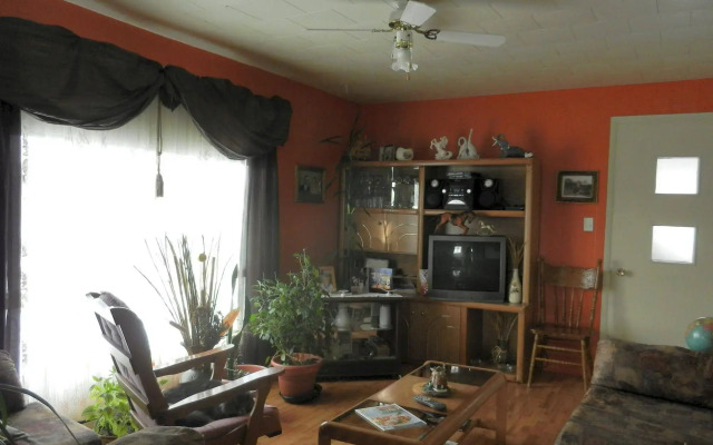 Domaine Joseph Ross Bed and Breakfast