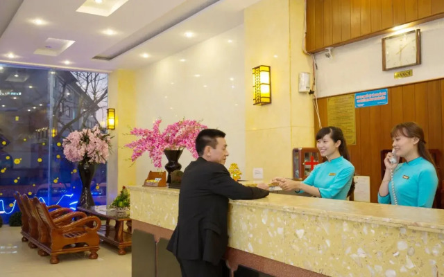 Queen Hotel Danang