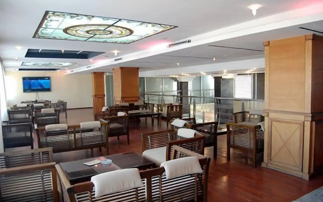 Hotel De La Corniche
