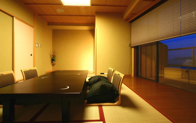 Tsukino Sumika Atami Juraku Hotel