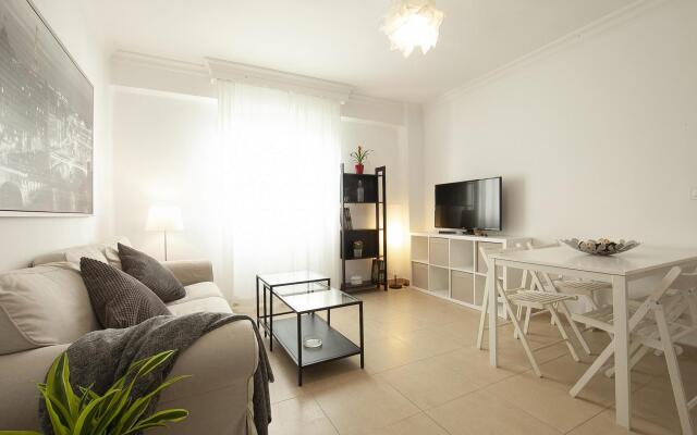 CERVANTES Apartment 29 2BT 1BR
