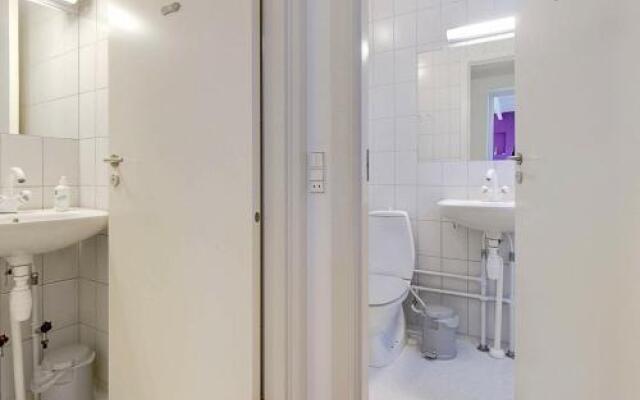 Three-Bedroom Holiday home in Allinge 3