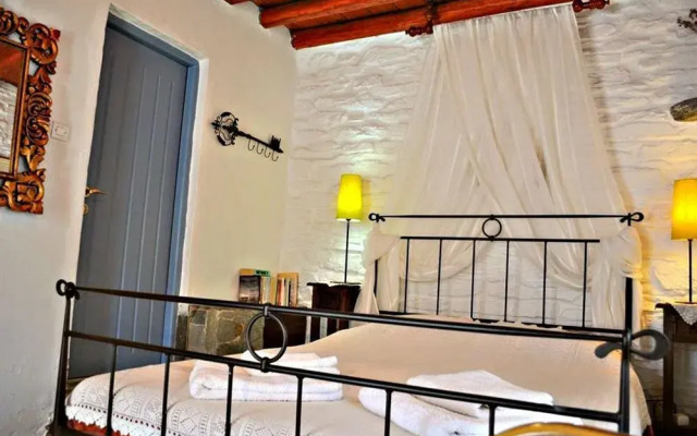 Cavo Perlevos Studios