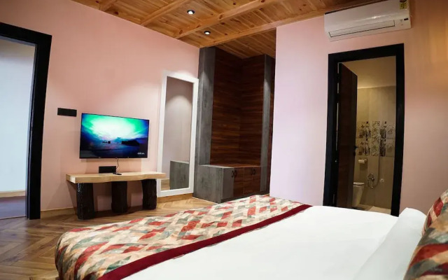 Amã Stays & Trails Whispering Pines, Bhimtal