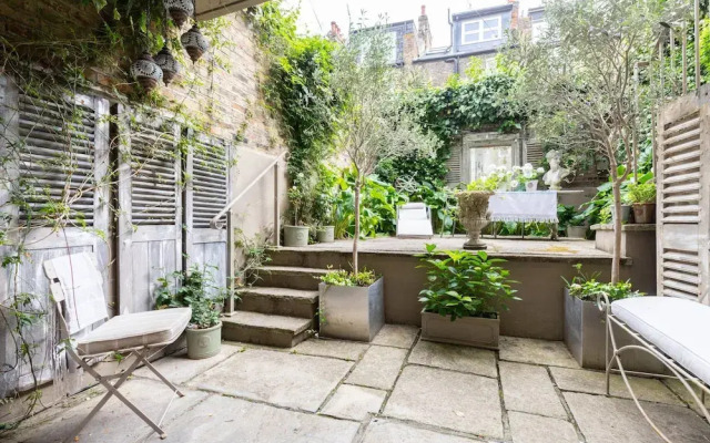 Tetcott Road by Onefinestay