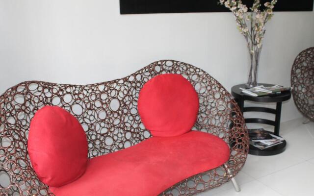 Premiere Citi Suites