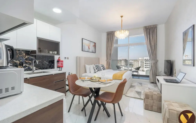 Vogue Jewelz Resident near MiracleGarden