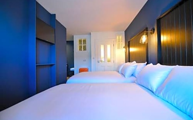 the Continental Boutique Residence