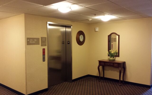 Candlewood Suites Kansas City Speedway by IHG