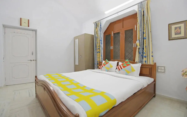Thakore House By OYO Rooms