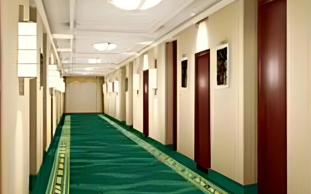 GreenTree Inn YiZheng Zhenzhou East Road