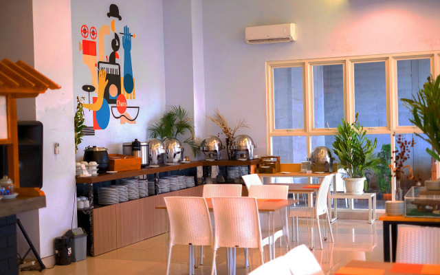 De La Charis Hotel by Waringin Hospitality