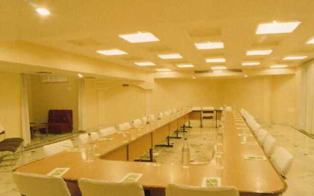 Hotel Raj Vilas Place