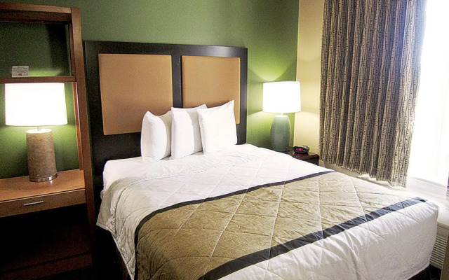 Sonesta Simply Suites Stafford