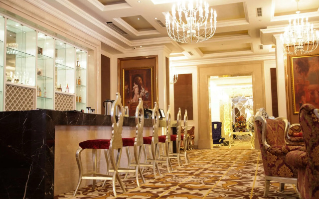 Clarion Hotel