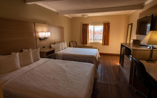 Quality Inn Bishop near Mammoth